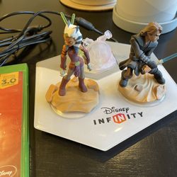 Disney infinity Xbox One Game With Figures