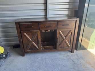 Buffet/wine Holder