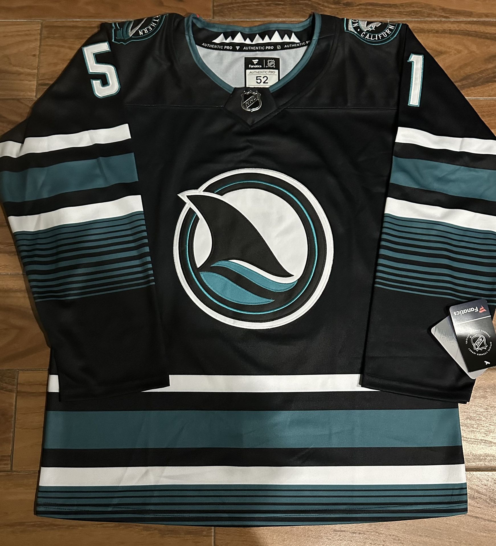 Sharks Graf 51 Black Cali Fin