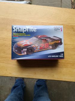 SnapTite #28 Havoline T-Bird Model Kit 