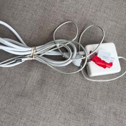 MacBook Pro Power Adapter 
