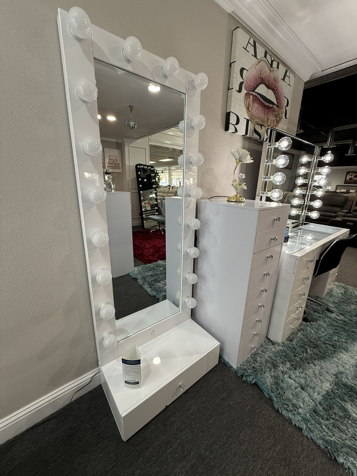 Accent Mirror 
