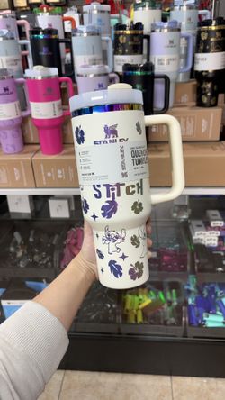 White Stitch 40 oz Stanley 