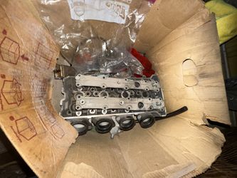 2001 Gsxr 1000 Cylinder Head