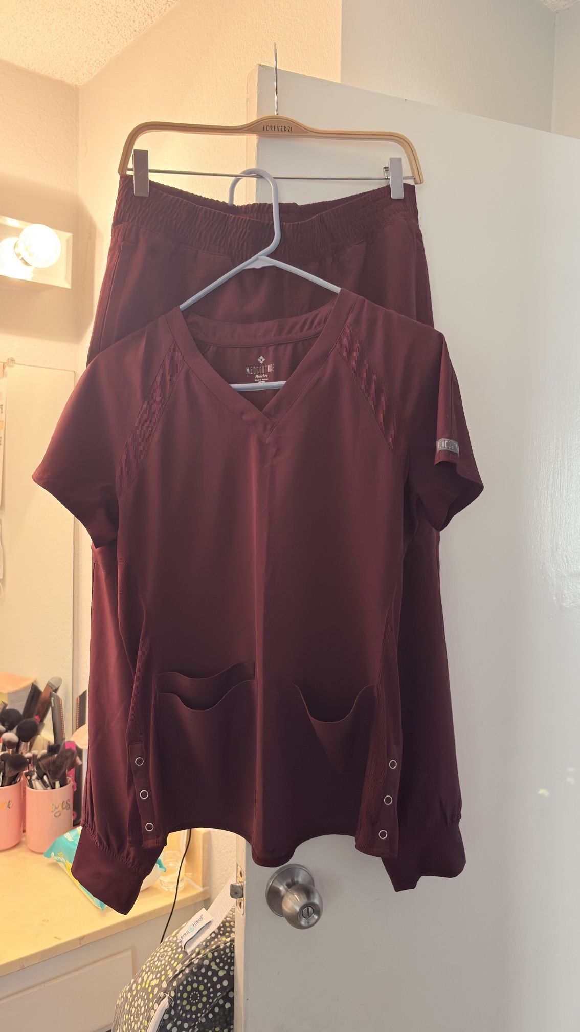 Medcouture Scrub Set 