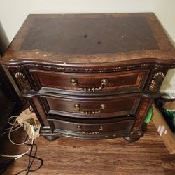 5 PC Monte Carlo Bedroom Set For Sale