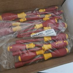 Wiha Insulated Tool Set