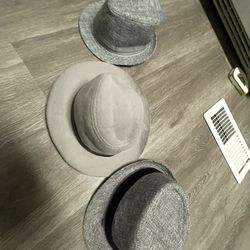 3 Used Baby/boy Hats $6 Pick Up