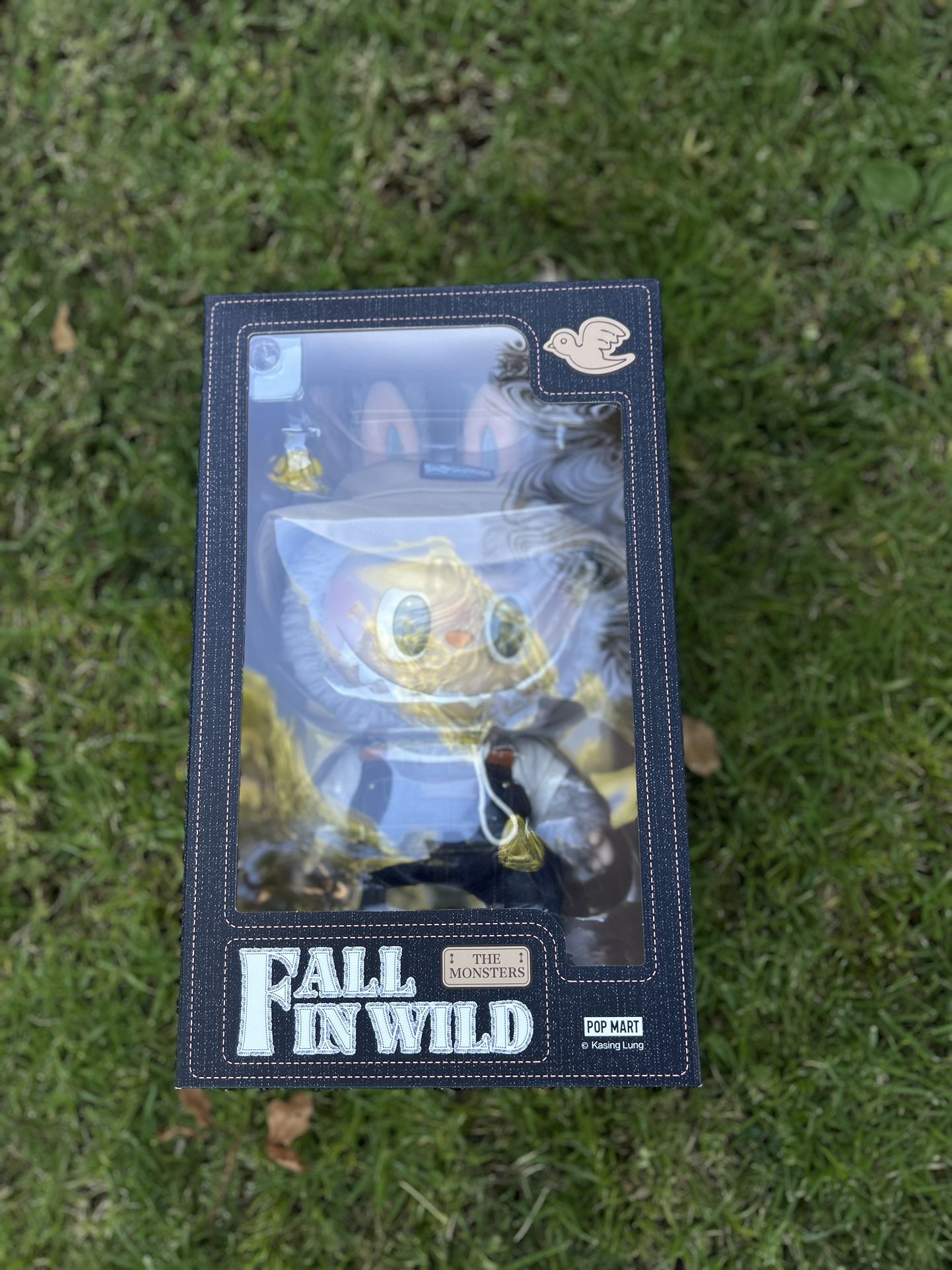 Labubu Fall In Wild