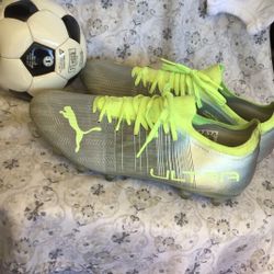 Puma Ultra Women’s Soccer Cleats Size US 11