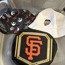 SF Giants Hats And Belt 