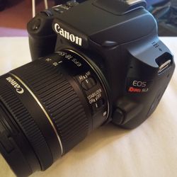DSLR  camera (Great Condition)