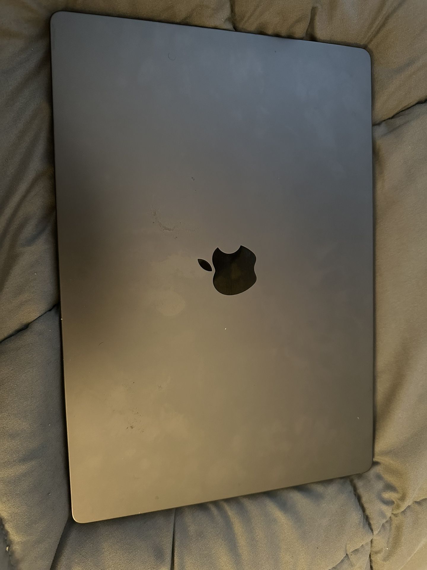 MacBook Pro With M4 Max chip And 16” Screen