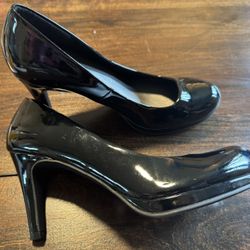Black Heels, Great Condition Size 9 
