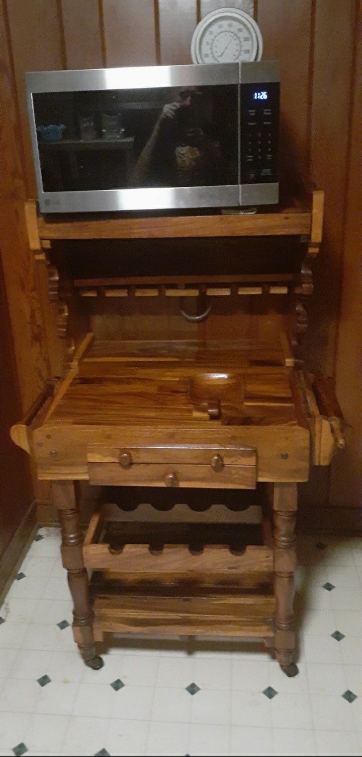 Settee/Bench and Kitchen Stand