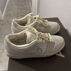 Nike Dunk SB City of Love