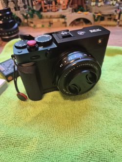 Fujifilm X-E5 with XF 23 2.8 R WR Lens, Black - + Fuji XF 18-135mm and Tilt 35mm