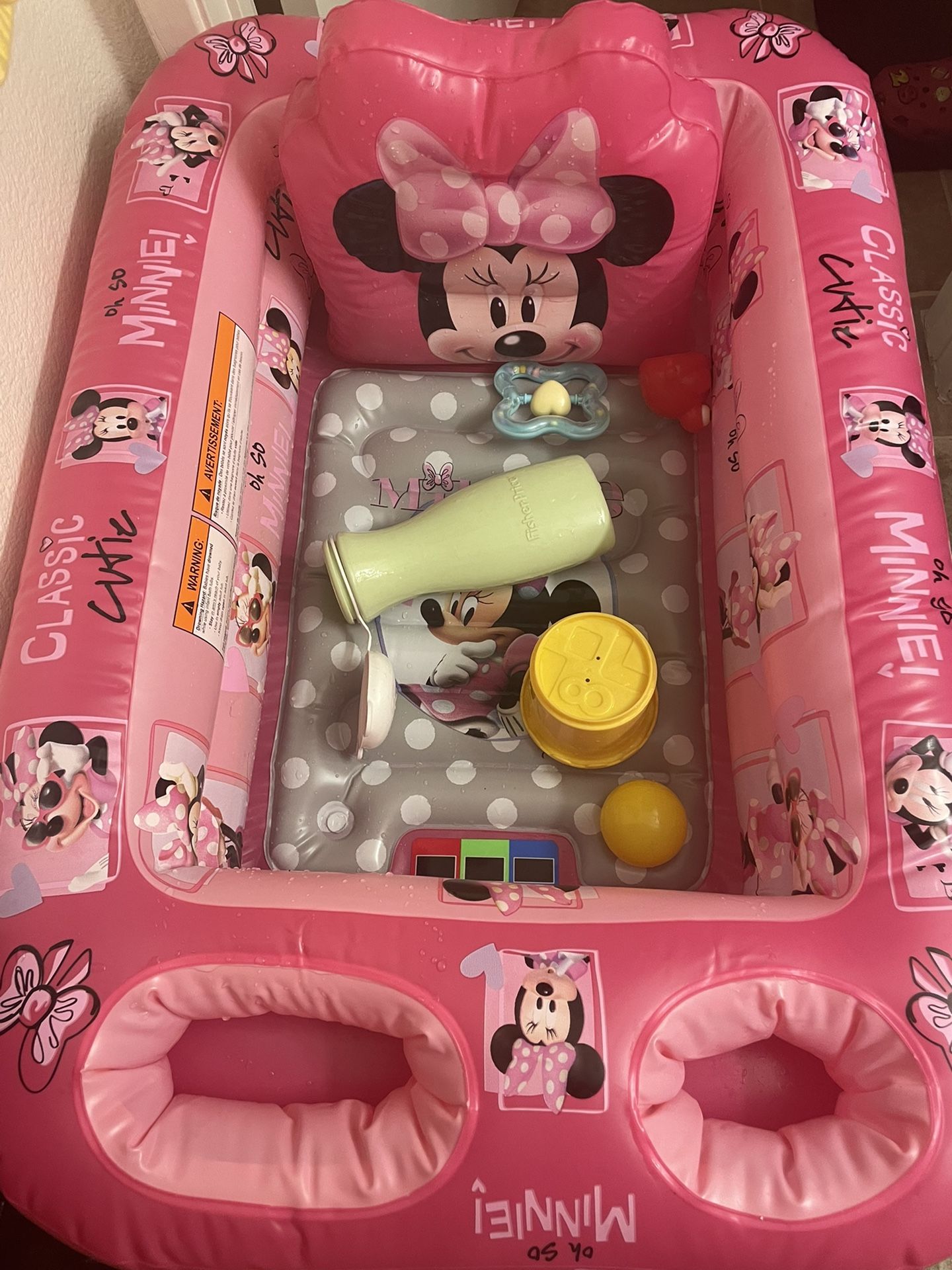 Disney Minnie Mouse Inflatable Safety Bathtub