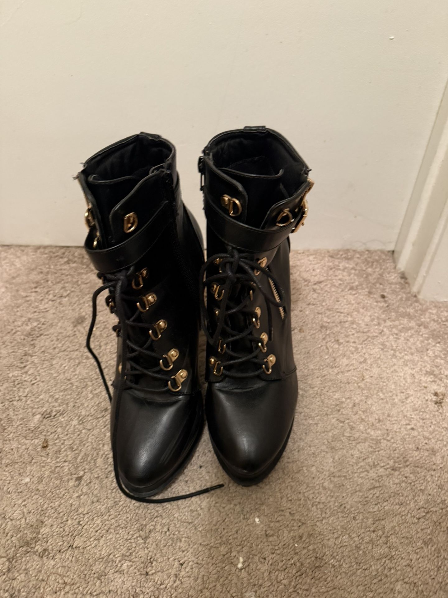 🖤 Black Combat Heel Boots - Size 9.5W - 2" Heel 🖤