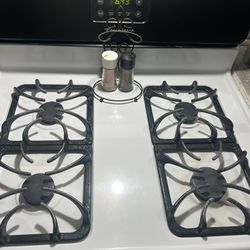 White And Black Gas Stove 