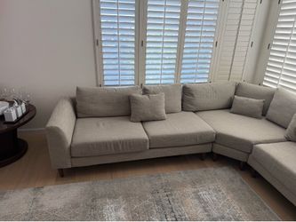 Scandinavian Design Hugo Sectional Couch