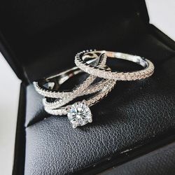 Stunning Sterling Silver 925 Wedding ring 