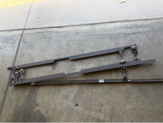 Bed adjustable frame Queen, EASTERN KING, CALIFORNA KING Excellent Condition  (Cross streets are Camino al Norte and Tropical)