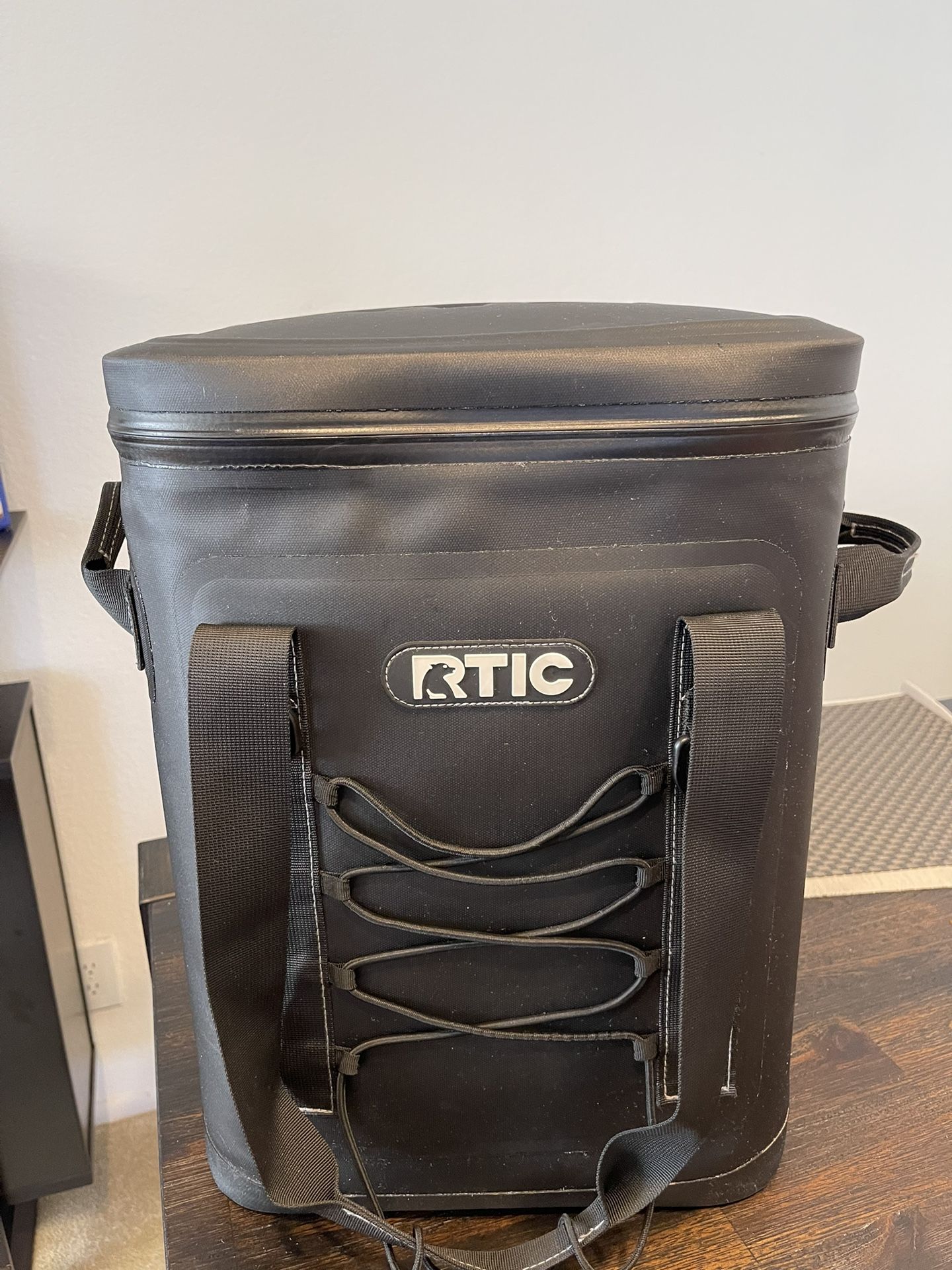 RTIC 36  Can Backpack Cooler