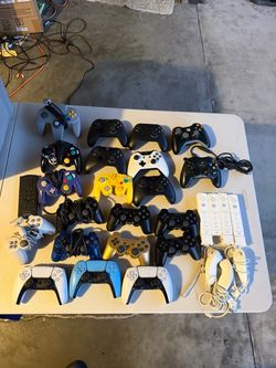 playstation ,xbox , nintendo controllers remotes