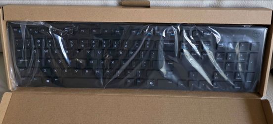 New Dell Wired Keyboard KB216