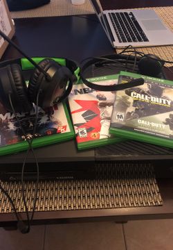 Great condition Xbox one with 3 games