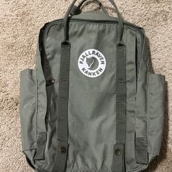 Height: 36 cm Depth: 14 cm Volume: 16 l Weight: 410 g Material: Pine Weave 100% lyocell Features: Fluorocarbon-free impregnation, Traceable wood