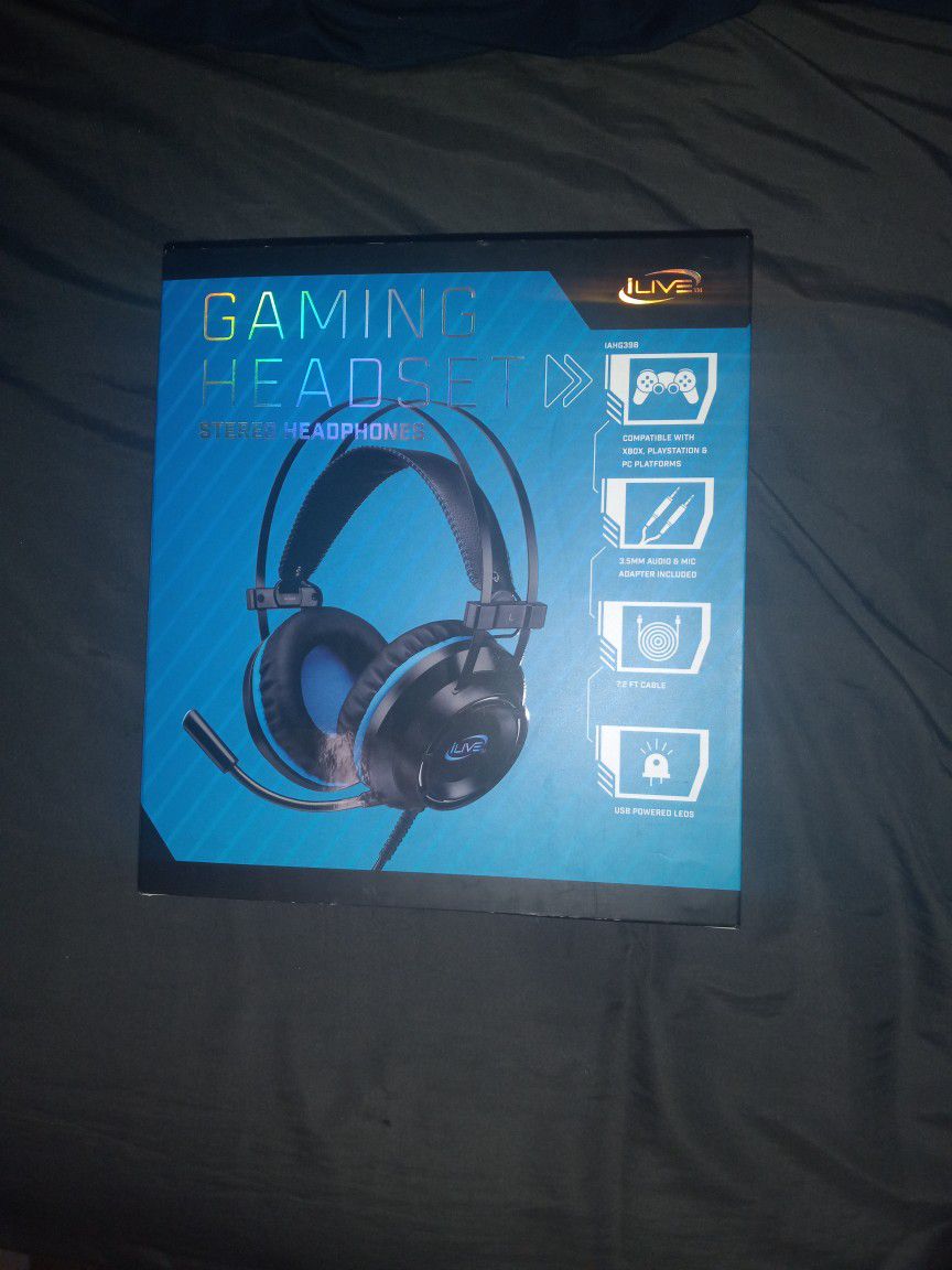 ILive, Gaming Headset/Stereo Headphones, Black And Blue,  Adjustable Sizing 