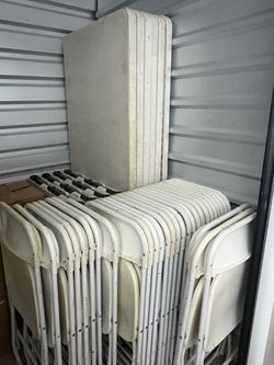 Mesas y sillas en venta