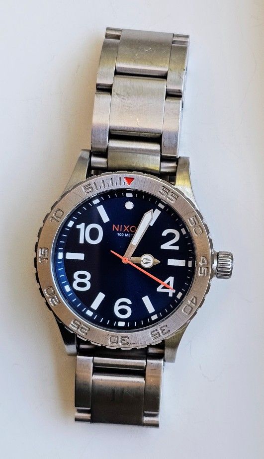 NIXON 46, 