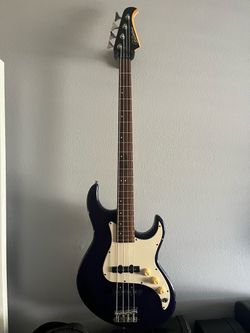 Silvertone Jazz Bass