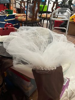 Wedding Dress and Veil Size 16