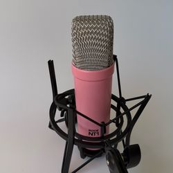RODE NT1 PINK MICROPHONE