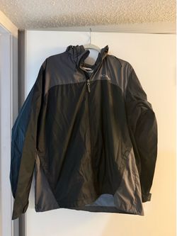 Men’s Columbia rain coat
