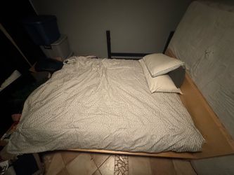 Queen bed