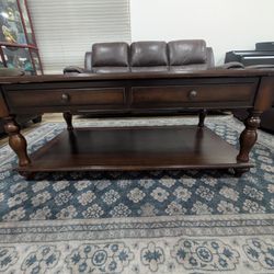 Solid Wood Coffee Table With Lift-Top - Good Condition