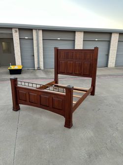 Queen Bed