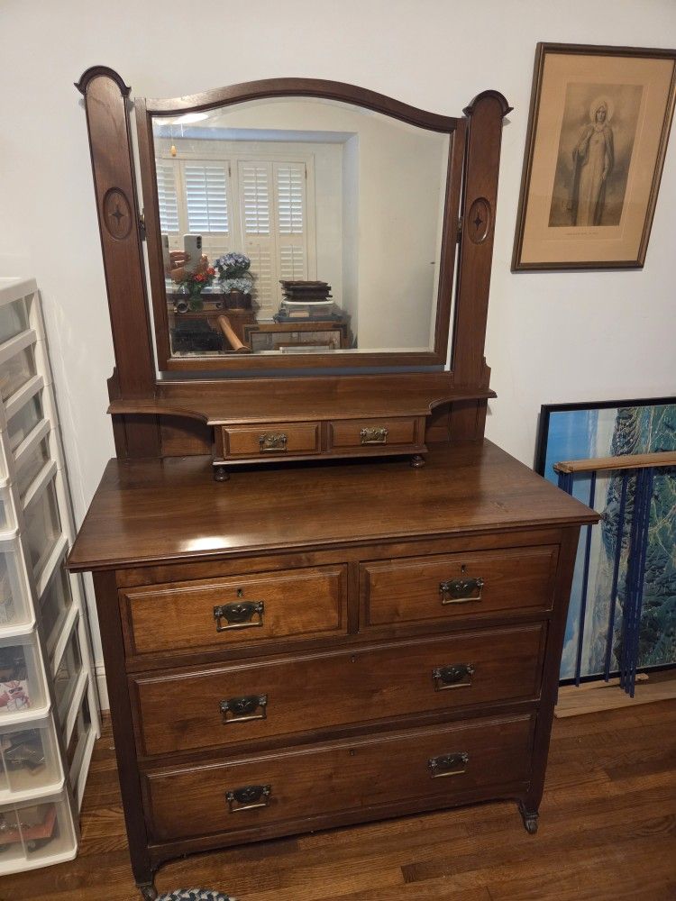 Antique Vanity Dresser