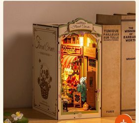 Rolife book nook & wonderland floral corner