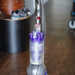 Dyson DC 41 Upright Vacuum 