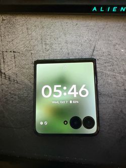 Motorola Razr Flip Phone 2026