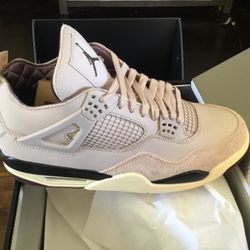 New Air Jordan 4 Retro size 10M/11.5W