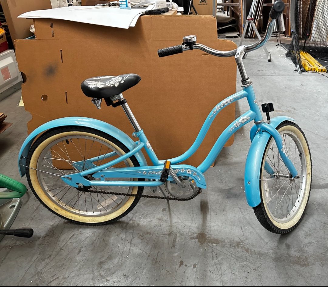 SALE : Electra Cruiser bike