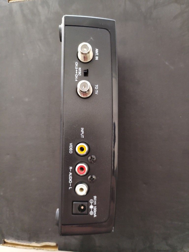 GE audio video modulator 37631
