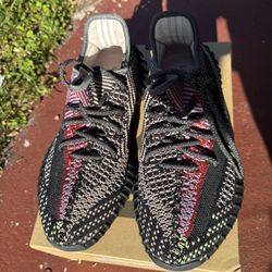Adidas Yeezy Boost 350 V2  Yecheil